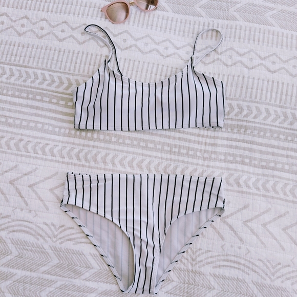 Shein girls stripped bikini XL 13-14y - Picture 2 of 5